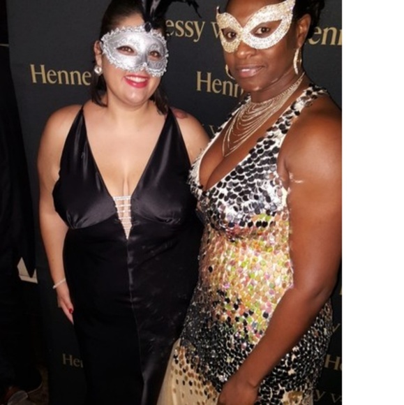 Dress - Picture 5 of 6